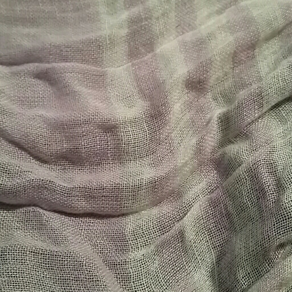 Scarves (multiple) - Picture 5 of 8